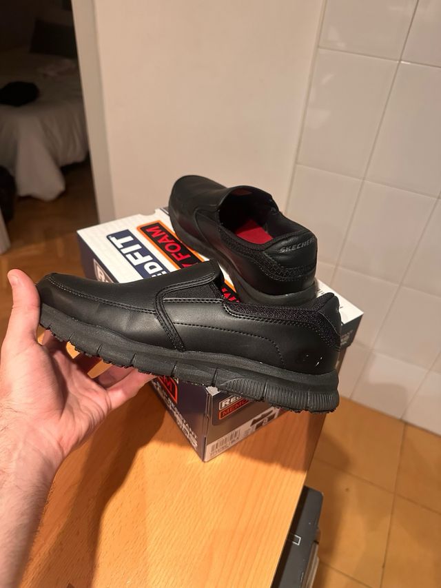 Zapatos Skechers Slip-ins Talla 40