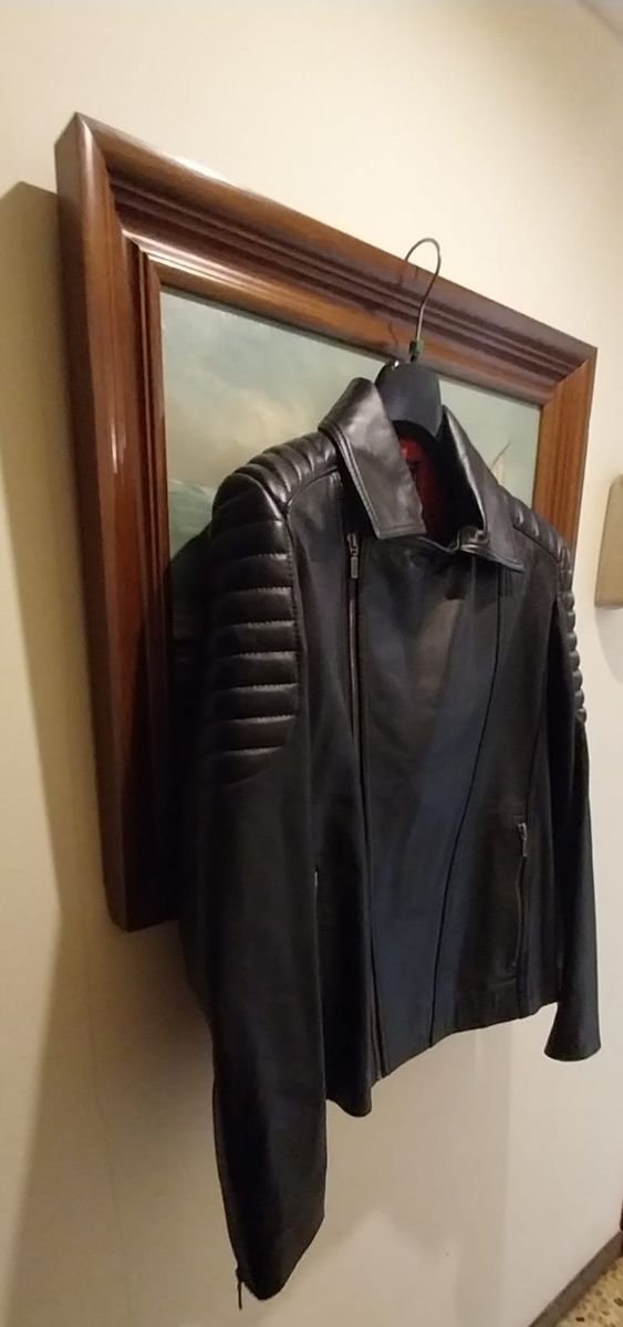 Chaqueta de cuero. Talla L-XL.