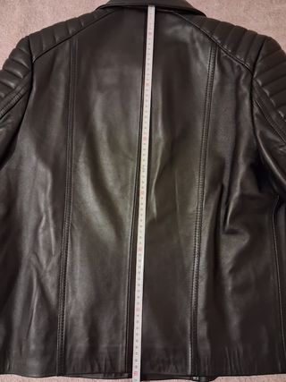 Chaqueta de cuero. Talla L-XL.