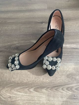 Sapato Stiletto Nobuck Preto com Strass