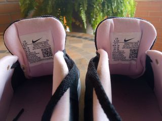 Zapatillas Nike Talla 38 Negras y Rosas