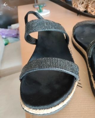 Sandalias Miss Ubique Negras Brillantes