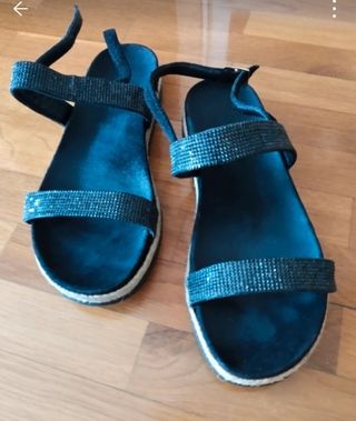 Sandalias Miss Ubique Negras Brillantes
