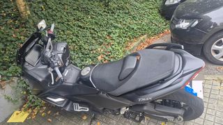 Yamaha T-Max 560