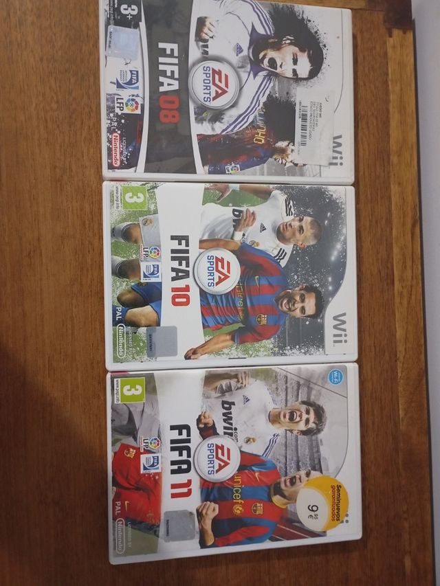 Pacchetto 3 giochi Wii FIFA: 08, 10, 11