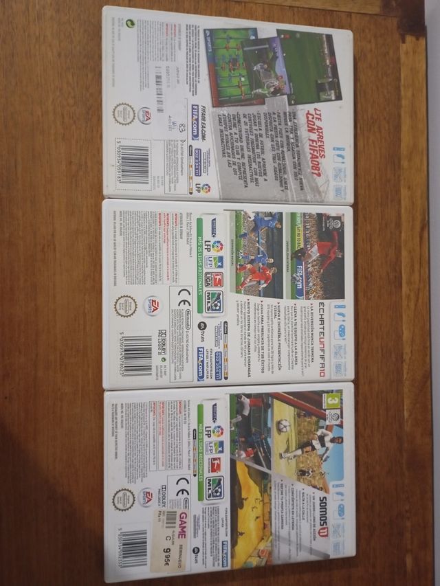 Pacchetto 3 giochi Wii FIFA: 08, 10, 11