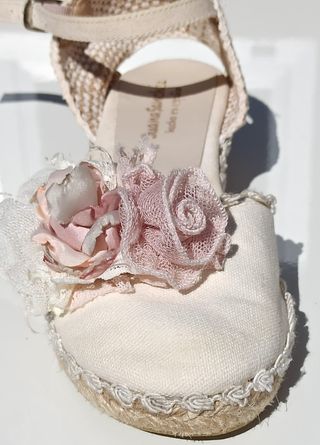 Alpargatas ceremonia niña Juana Sanchez. Talla 35.