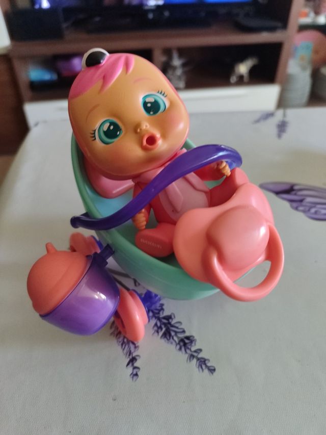 Bebé Llorón con Carro