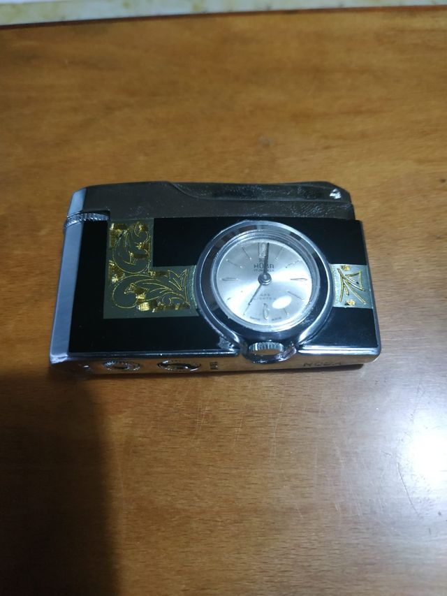 Accendino HOBA con orologio