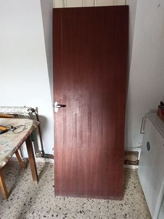 Puerta de interior de madera