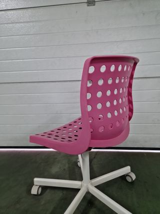 Silla giratoria Ikea rosa