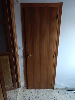 Puerta interior madera