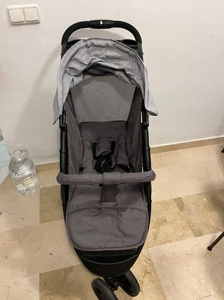 Carrito de bebé reclinable gris