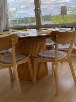 Mesa de cocina de roble con 6 sillas