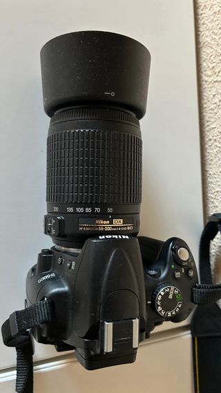 Nikon D5000 + Objetivo 55-200mm