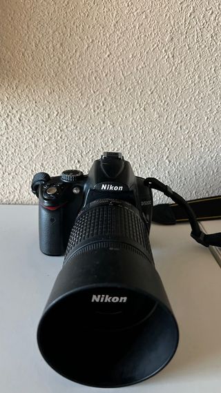 Nikon D5000 + Objetivo 55-200mm