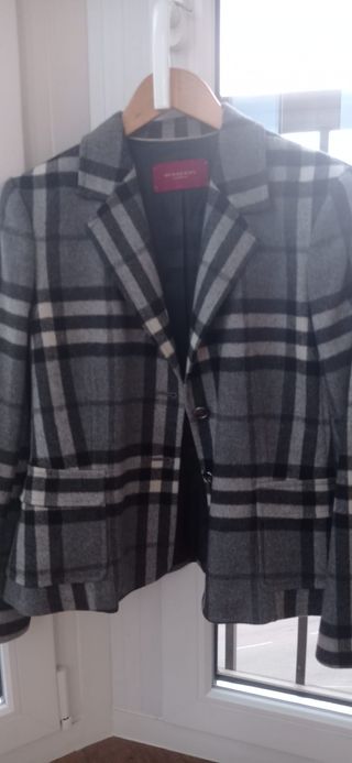 Americana Burberry cuadros grises y negros