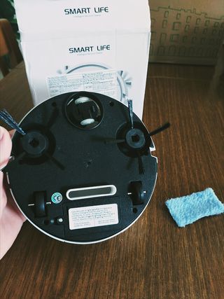 Robot aspirapolvere Smart Life bianco