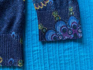 Jersey Desigual azul con mandalas y lentejuelas