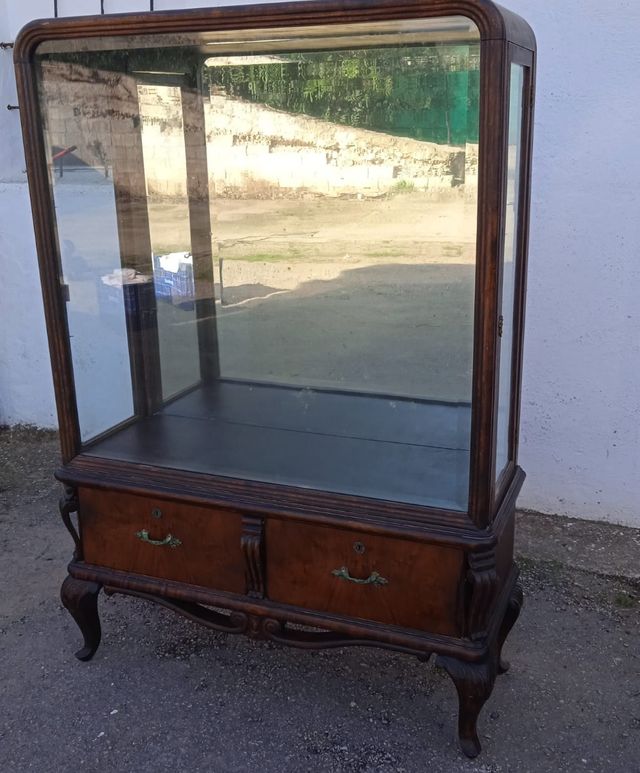 Vitrina francesa S.XIX.