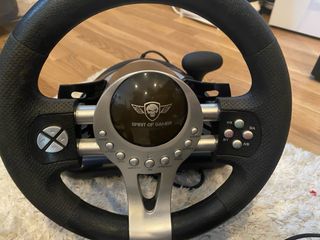 Volante Spirit of Gamer com pedais