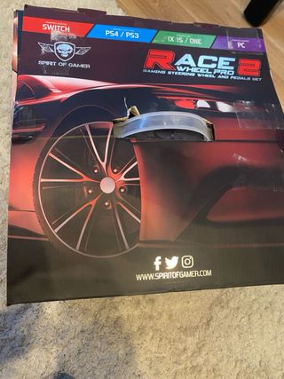 Volante Spirit of Gamer com pedais