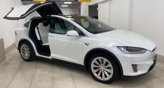 Tesla Model X 2020