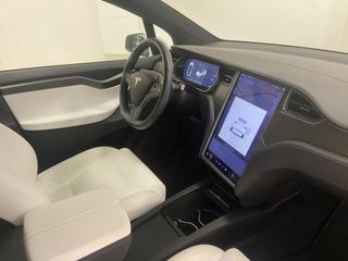 Tesla Model X 2020