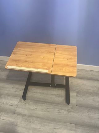 Mesa auxiliar ajustable con ruedas NUEVA