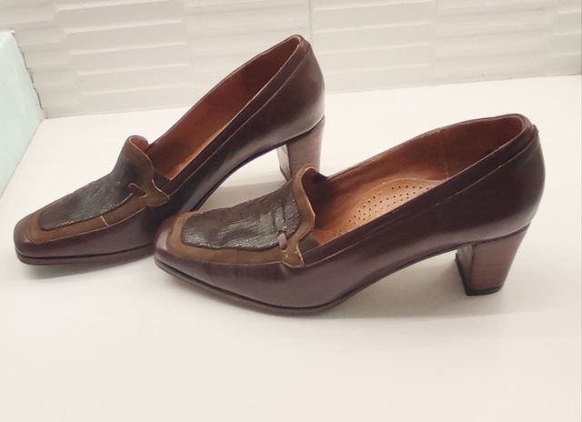 Mocasines de piel marrones