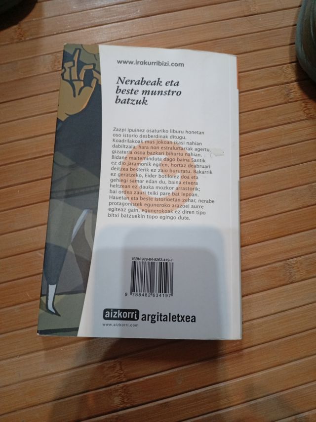 Nerabeak eta beste munstro batzuk