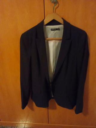 Americana negra. ( Venta en persona).
