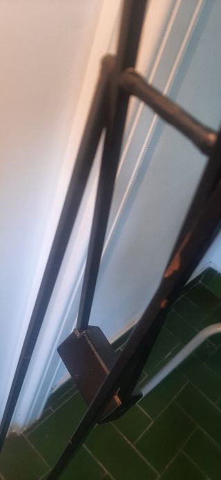 Lámpara de pie FASE IMPALA Negra