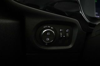 Opel Corsa 1.2 XEL Elegance