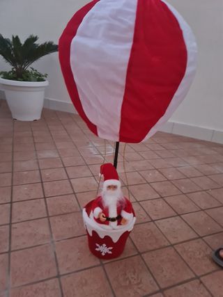 Babbo Natale decorativo con mongolfiera