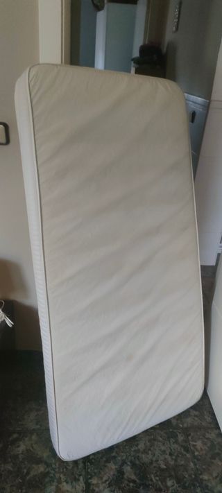 Cama infantil de madera 140×70