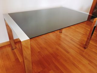 Mesa de salón cristal y metal