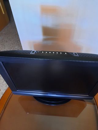 Televisor SUPRATECH 21.5 con DVD Integrado