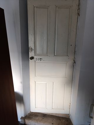 Puerta antigua de madera interior