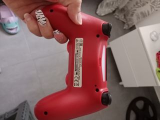 PS4 500 GB + Mando Rojo DualShock 4