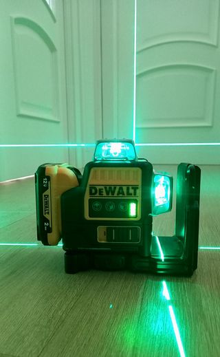 NIVEL LASER 12 LINEAS + BATERIA + CARGADOR ¡NUEVO!