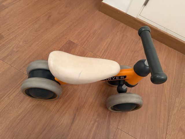 Bicicleta de aprendizaje para bebé Sawyer