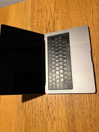 MacBook Pro 14' M2 Pro 2023 Gris Espacial