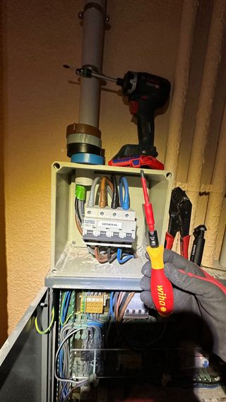 URGENCIA O AVERÍA ELÉCTRICA VALLADOLID