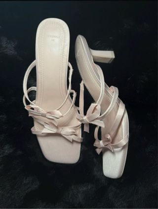Sandalias Bershka Coquette Rosa Talla 38