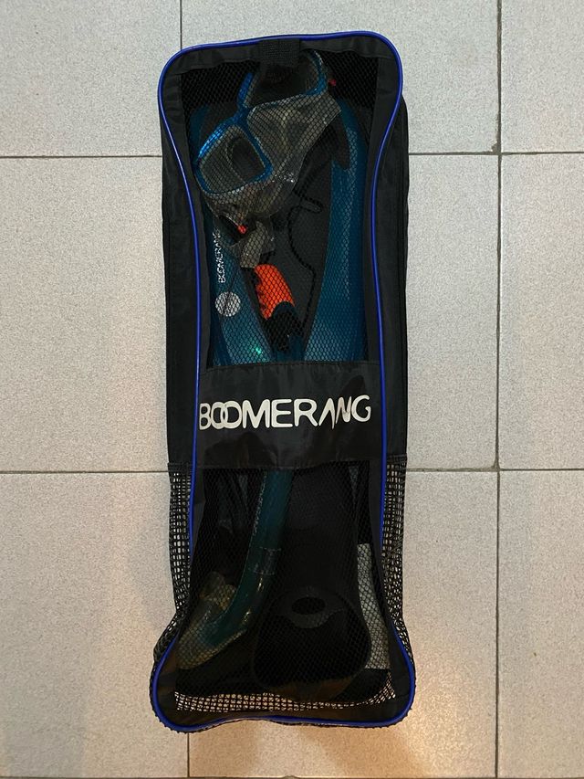 Kit de snorkel Boomerang: aletas, tubo y gafas (L)