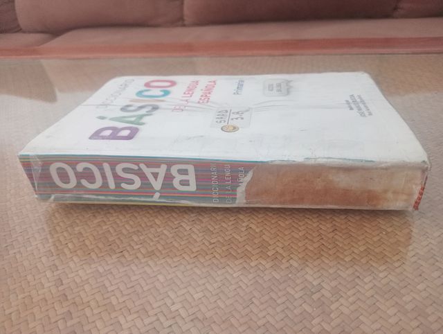 Diccionario Básico de la lengua española. Prima...