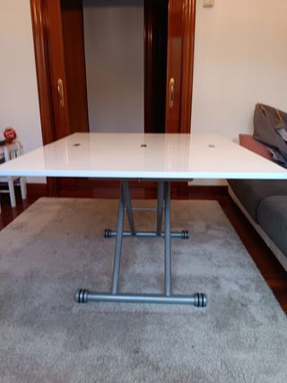 Mesa Menzzo extensible y regulable en altura 
