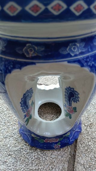 Taburete de Porcelana Azul con Flores