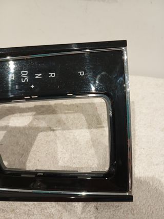 Moldura pomo cambio Skoda Kodiaq